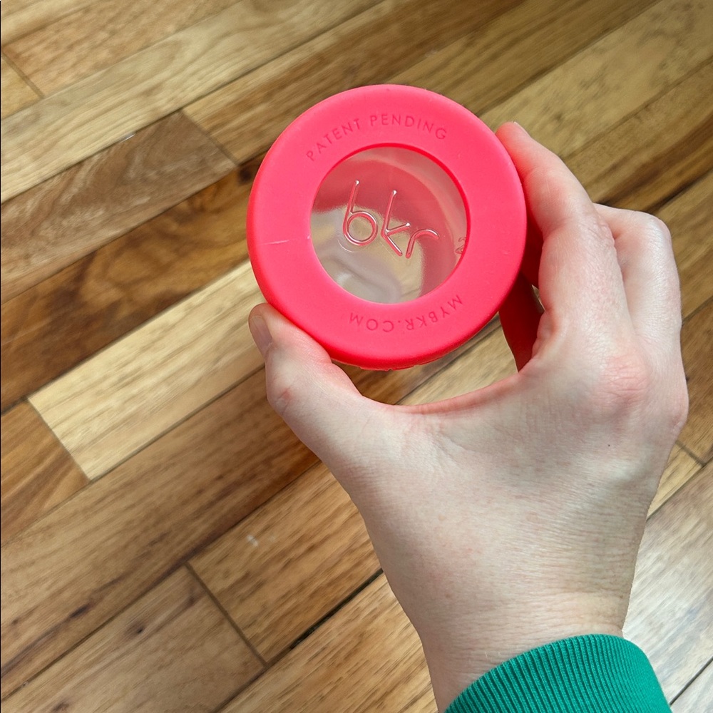 bkr Demi Debbie Glow in the Dark water bottle - Picture 4 of 5